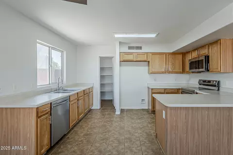 Kitchen - 3282 S Warner Dr, Apache Junction, AZ 85120 photo 1 of 3