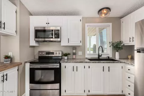 12811 N 19th Pl, Phoenix, AZ 85022 photo 13