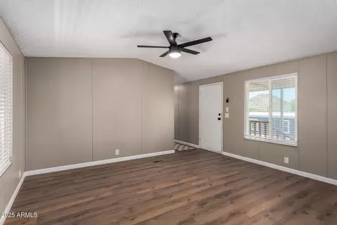 12811 N 19th Pl, Phoenix, AZ 85022 photo 11