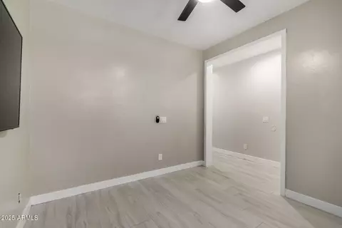 3715 S 57th Ln, Phoenix, AZ 85043 photo 9