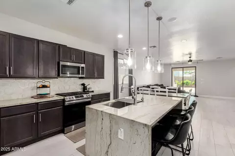 3715 S 57th Ln, Phoenix, AZ 85043 photo 16