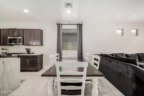 3715 S 57th Ln, Phoenix, AZ 85043 photo 13