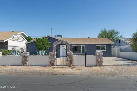 320 W Palo Verde Dr, Superior, AZ 85173