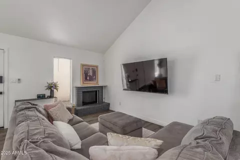 1174 E Belmont Ave, Phoenix, AZ 85020 photo 3
