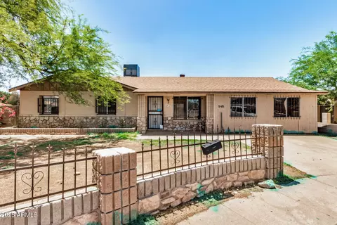 6426 W Mulberry Dr, Phoenix, AZ 85033