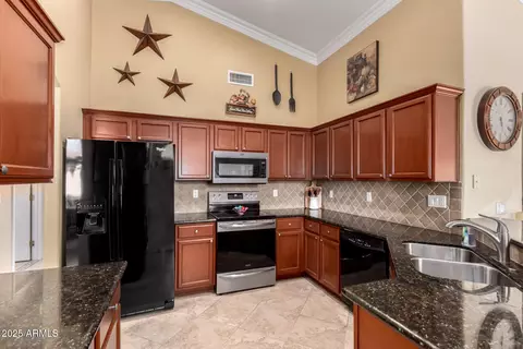 5524 E Garnet Cir, Mesa, AZ 85206 photo 11