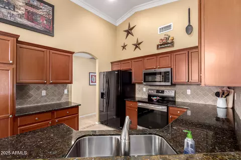 5524 E Garnet Cir, Mesa, AZ 85206 photo 13