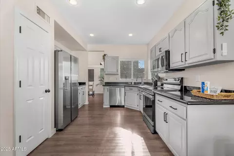 Kitchen - 1574 E Scott Ave, Gilbert, AZ 85234 photo 1 of 4