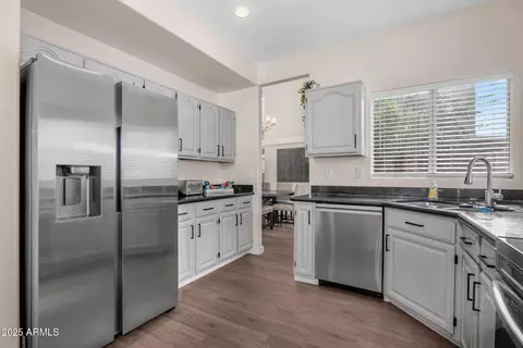 Kitchen - 1574 E Scott Ave, Gilbert, AZ 85234 photo 3 of 4