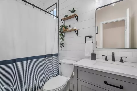 Bath - 1574 E Scott Ave, Gilbert, AZ 85234 photo 5 of 5