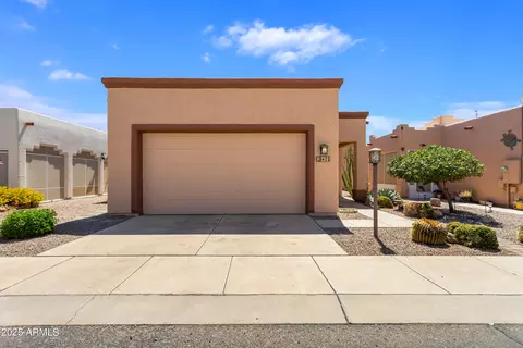 475 S Meadowood Ln, Sierra Vista, AZ 85635