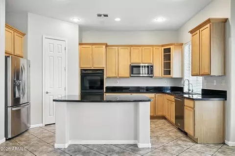 2954 E Cotton Ln, Gilbert, AZ 85234 photo 5
