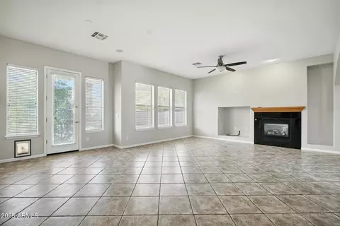 2954 E Cotton Ln, Gilbert, AZ 85234 photo 7