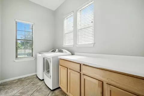 2954 E Cotton Ln, Gilbert, AZ 85234 photo 8