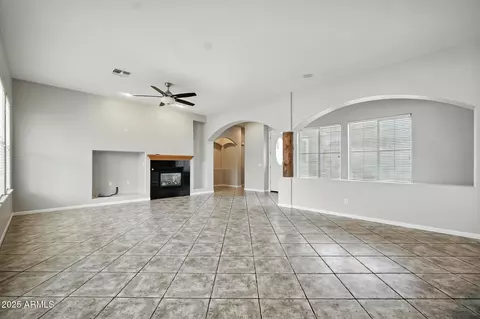 2954 E Cotton Ln, Gilbert, AZ 85234 photo 6