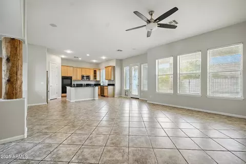 2954 E Cotton Ln, Gilbert, AZ 85234 photo 4