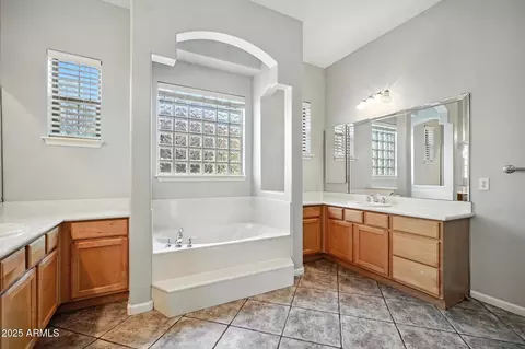 2954 E Cotton Ln, Gilbert, AZ 85234 photo 14