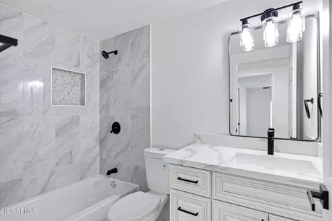 Bath - 2708 E Roosevelt St, Phoenix, AZ 85008 photo 1 of 3