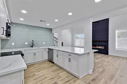 Kitchen - 2708 E Roosevelt St, Phoenix, AZ 85008 photo 5 of 5