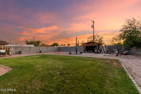 Exterior - 332 S 83rd Pl, Mesa, AZ 85208 photo 4 of 11