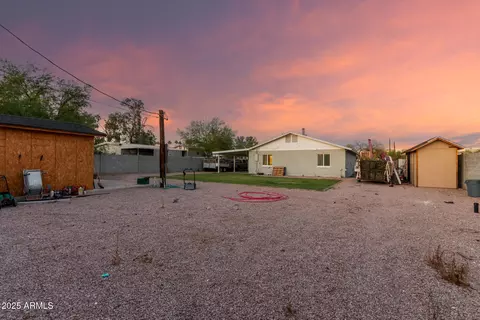 Exterior - 332 S 83rd Pl, Mesa, AZ 85208 photo 6 of 11