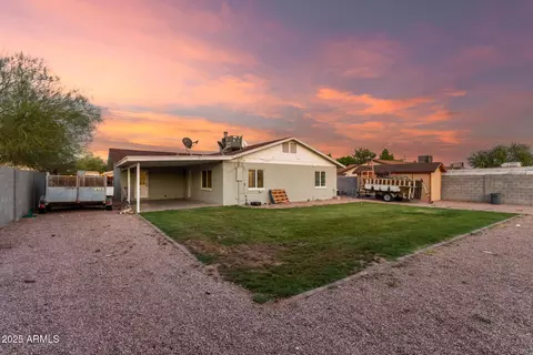 Exterior - 332 S 83rd Pl, Mesa, AZ 85208 photo 5 of 11