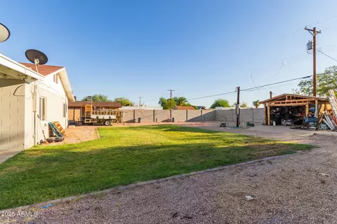 Exterior - 332 S 83rd Pl, Mesa, AZ 85208 photo 8 of 11