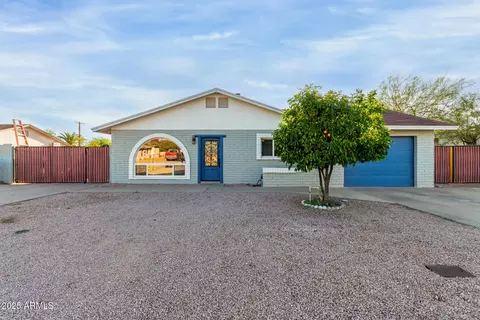 Exterior - 332 S 83rd Pl, Mesa, AZ 85208 photo 2 of 11