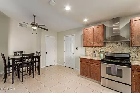 Kitchen - 332 S 83rd Pl, Mesa, AZ 85208 photo 2 of 2