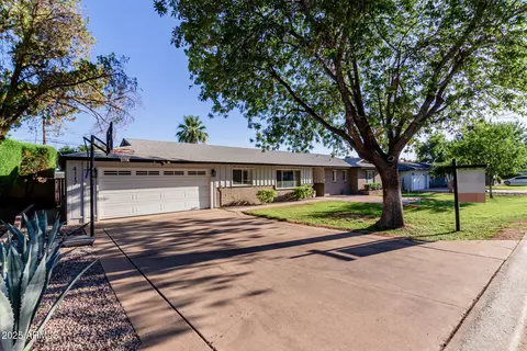 4117 E Coolidge St, Phoenix, AZ 85018 photo 9