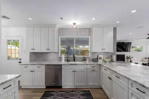 4117 E Coolidge St, Phoenix, AZ 85018 photo 17