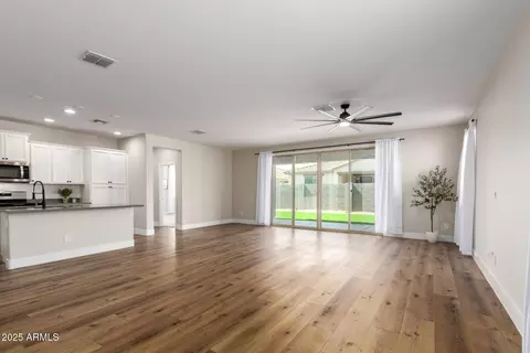 Living - 9738 E Tumeric Ave, Mesa, AZ 85212 photo 2 of 3