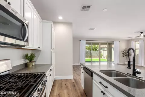 Kitchen - 9738 E Tumeric Ave, Mesa, AZ 85212 photo 3 of 3