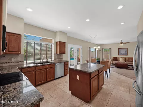 981 N Quail Ln, Gilbert, AZ 85233 photo 3