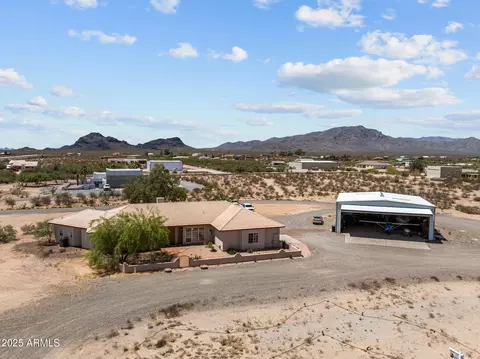 48235 N 513th Ave, Aguila, AZ 85320