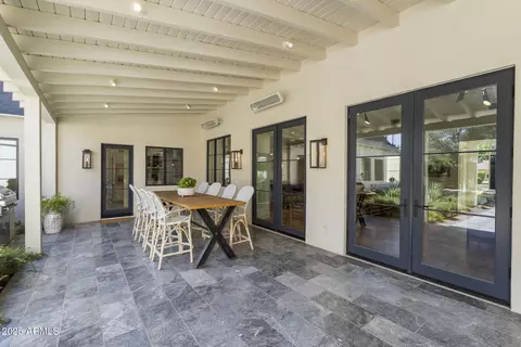 Exterior - 325 W Solano Dr, Phoenix, AZ 85013 photo 6 of 15