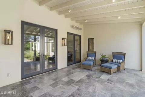 Exterior - 325 W Solano Dr, Phoenix, AZ 85013 photo 8 of 15