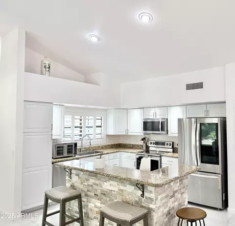 Kitchen - 16414 S 36th St, Phoenix, AZ 85048 photo 1 of 3