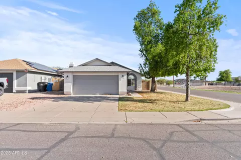 3651 W Escuda Dr, Glendale, AZ 85308