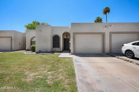 9313 W Morrow Dr, Peoria, AZ 85382