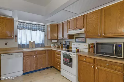1559 S Padre Rd, Apache Junction, AZ 85119 photo 10
