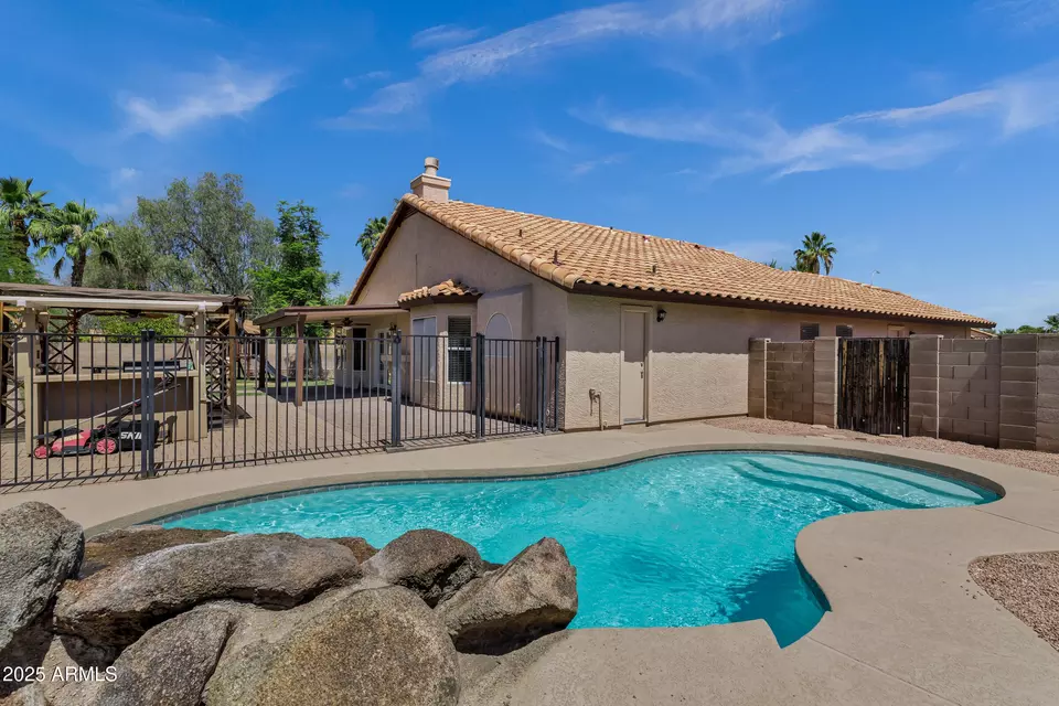 Exterior - 1245 W Cindy St, Chandler, AZ 85224 photo 5 of 15