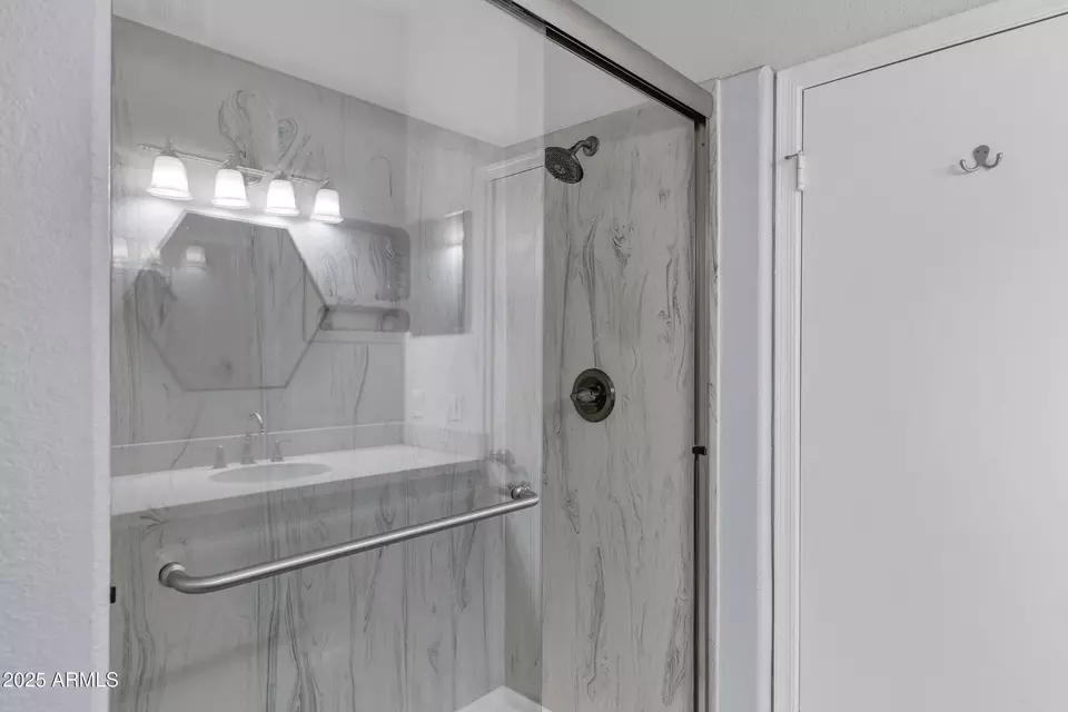 Bath - 1245 W Cindy St, Chandler, AZ 85224 photo 3 of 4