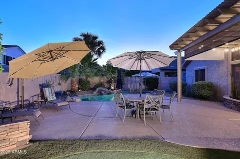Exterior - 1085 E Oakland Ct, Gilbert, AZ 85295 photo 7 of 11