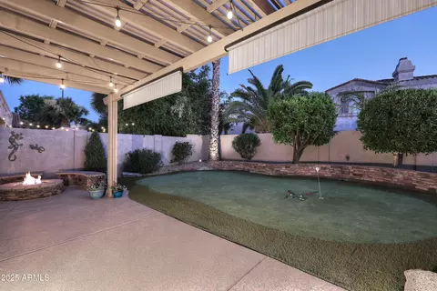 Exterior - 1085 E Oakland Ct, Gilbert, AZ 85295 photo 4 of 11