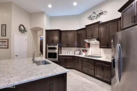 Kitchen - 1085 E Oakland Ct, Gilbert, AZ 85295 photo 3 of 3