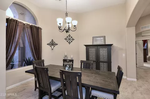 Dining - 1085 E Oakland Ct, Gilbert, AZ 85295 photo 2 of 3