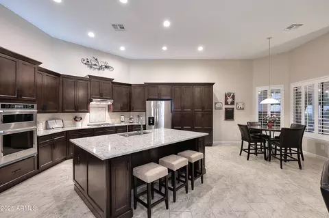 Kitchen - 1085 E Oakland Ct, Gilbert, AZ 85295 photo 2 of 3