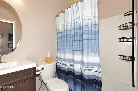 Bath - 1085 E Oakland Ct, Gilbert, AZ 85295 photo 4 of 4