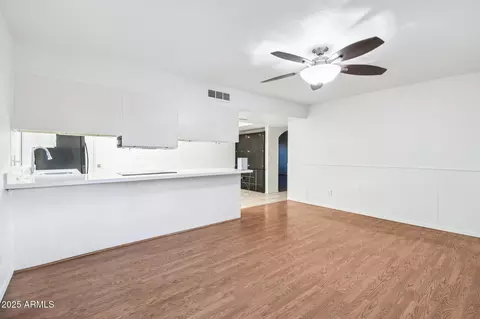 9641 N 36th Dr, Phoenix, AZ 85051 photo 5